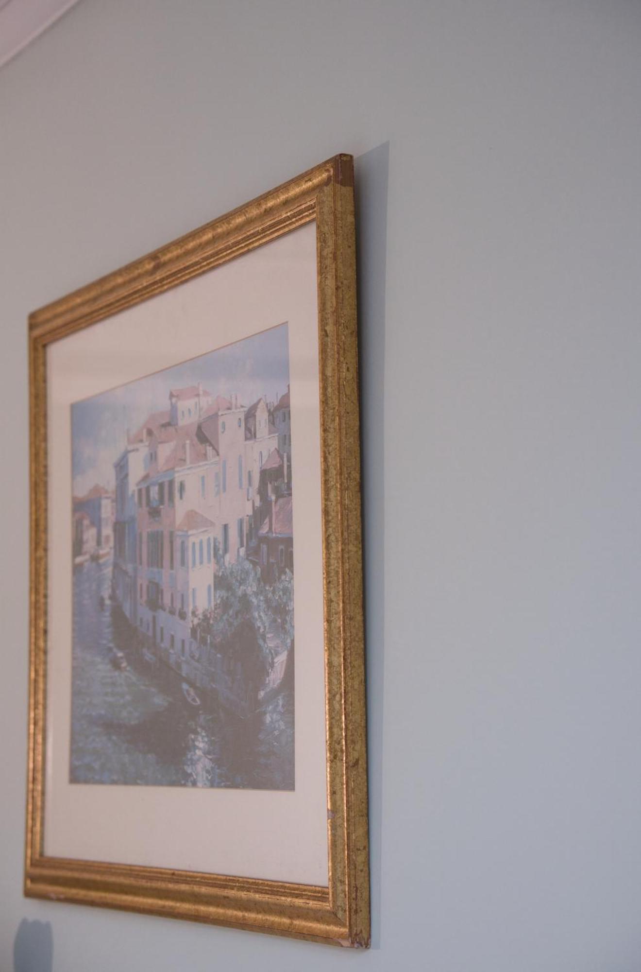 Fringe Flat Apartment