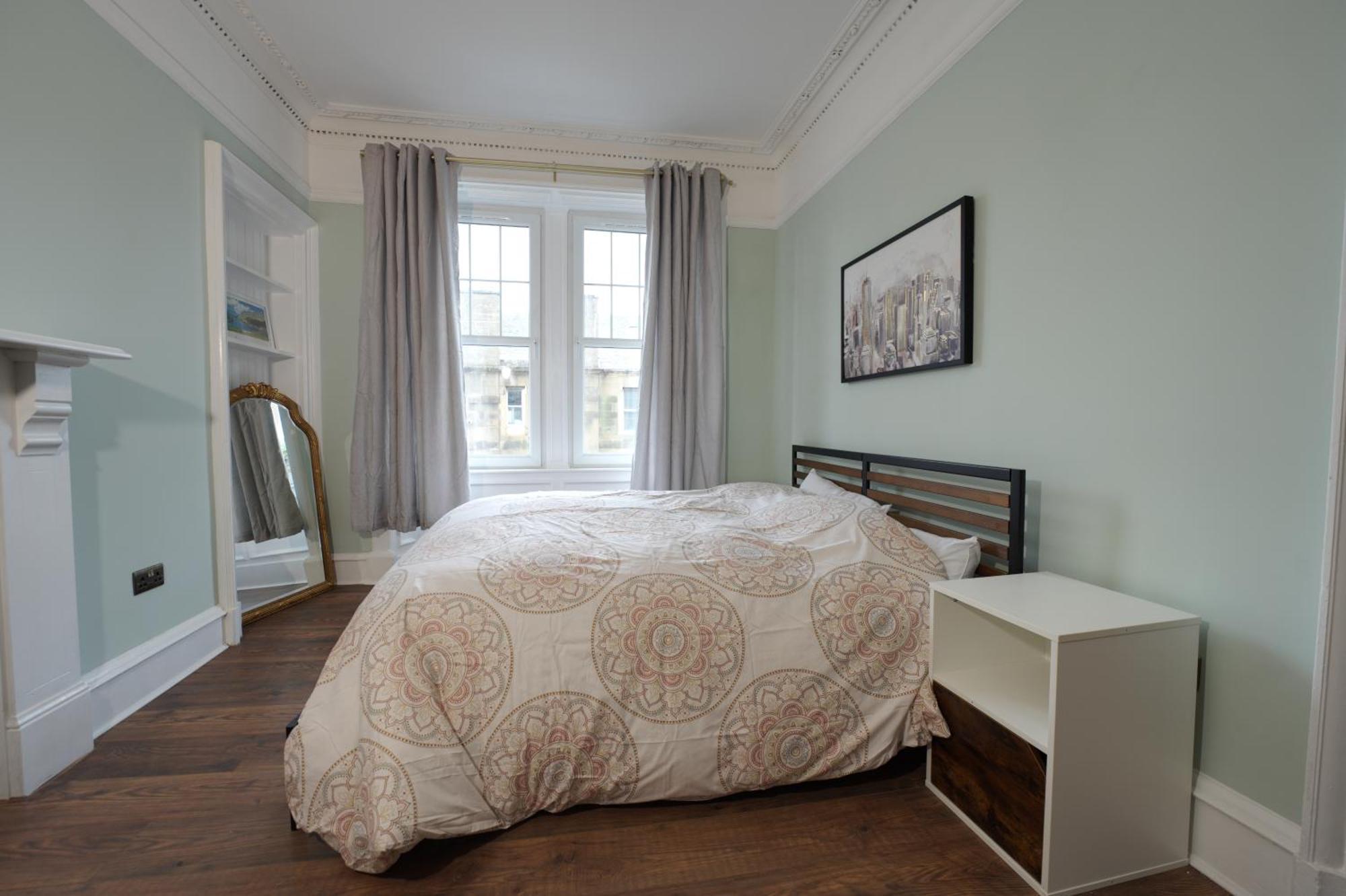Apartment Fringe Flat *