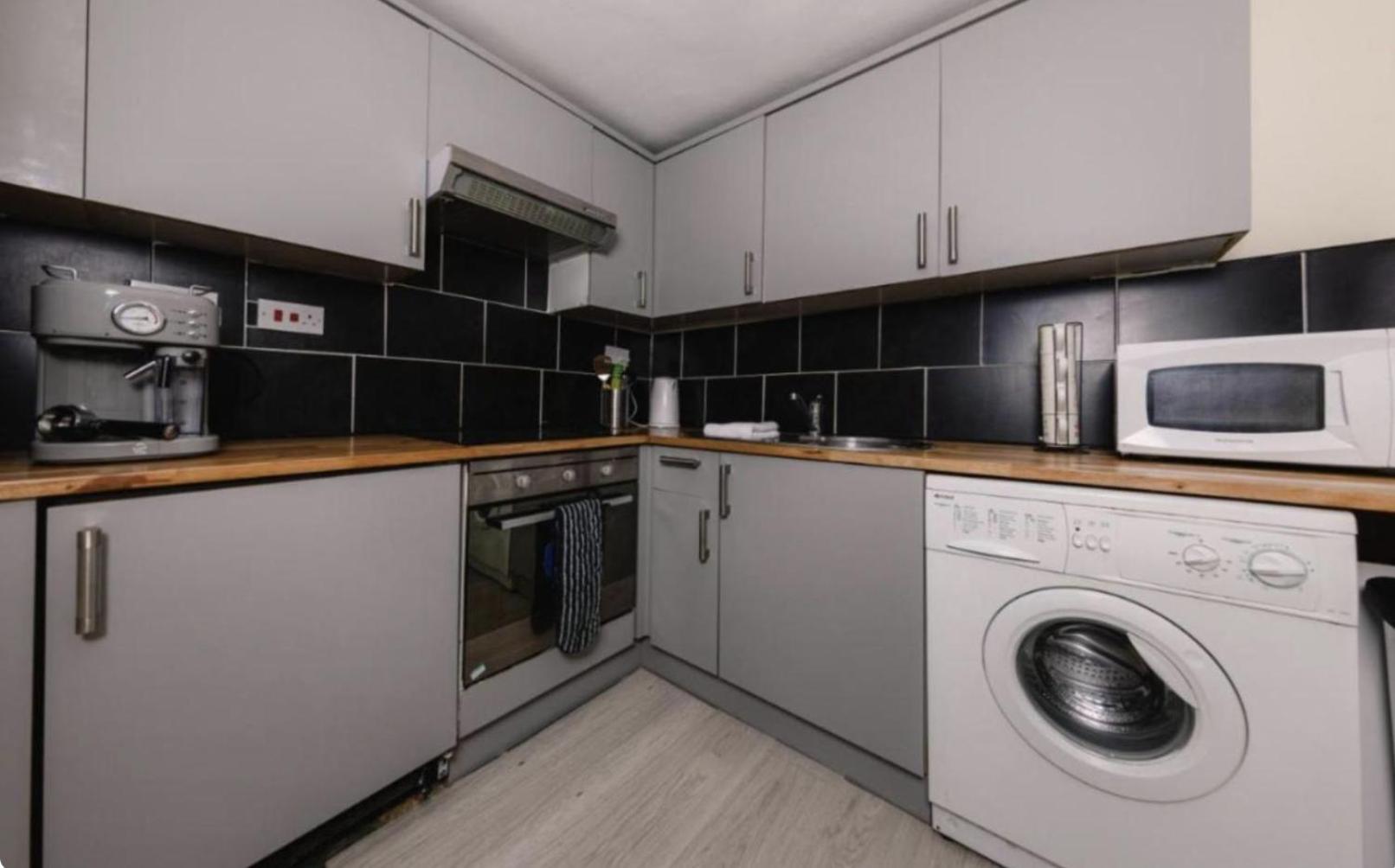 Apartment Warm & Welcoming By The Meadows! City Center 7 EDI