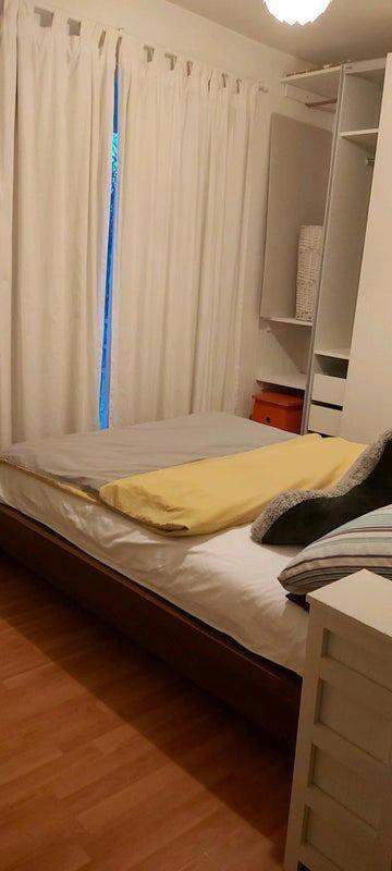 Bed & Breakfast 3 Bed Charming Cottage For Share ,, Private Room , Fibre Optik Broadband , Free Parking *