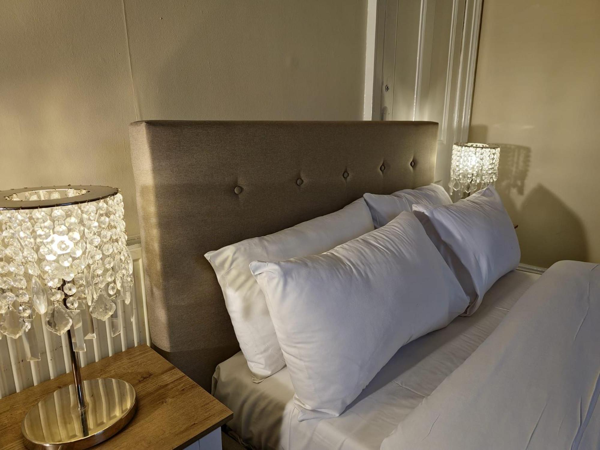 The Kew Guest house *
