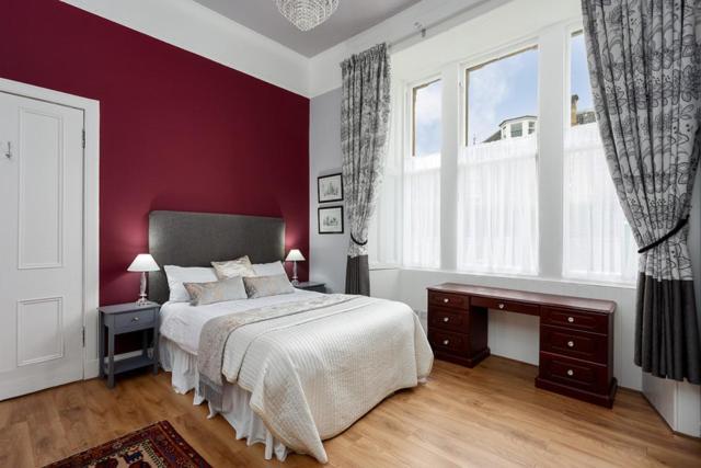 A Two Bedroom - Victorian At 8 Priestfield Road Apartment EDI