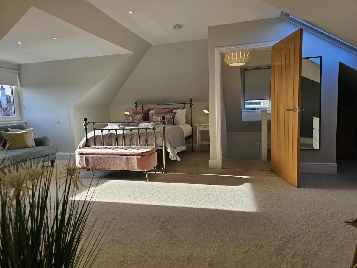 Kaimes Bright Garden Getaway Ferienhaus Edinburgh