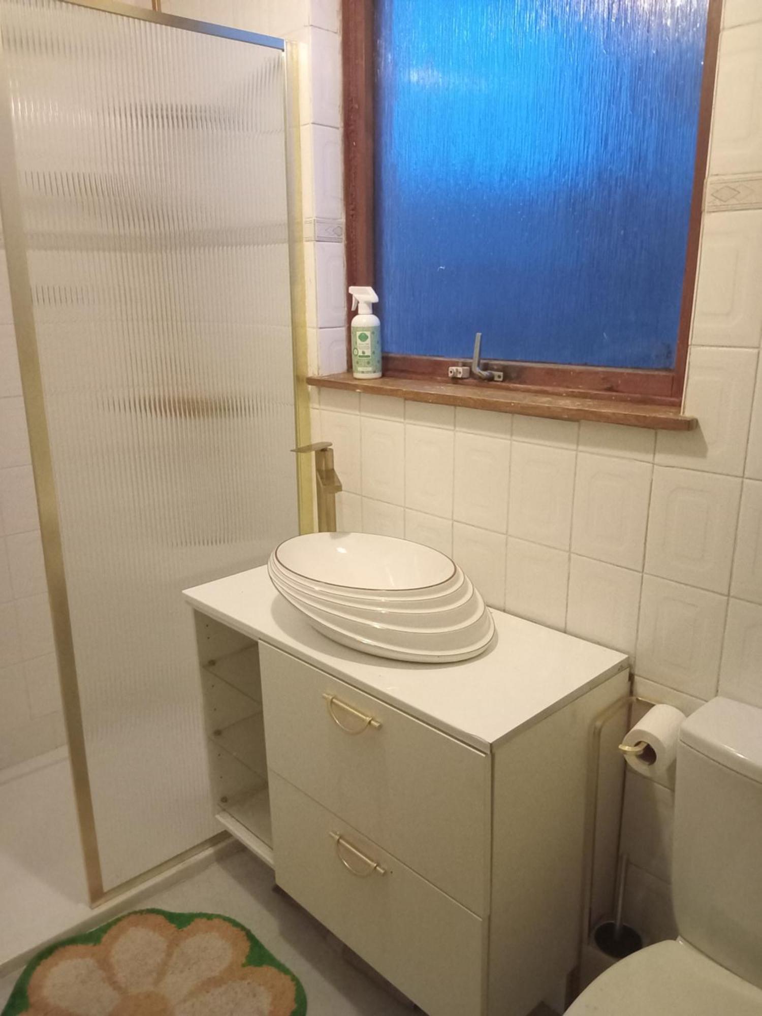 Homestay Silverknowes Silver Sleeps 4 With Private Shower *