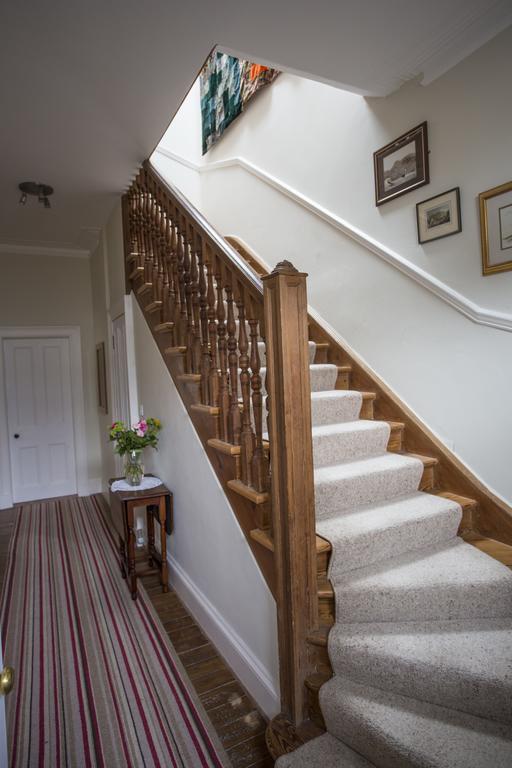 Bed & Breakfast Doris Crook Edinburgh