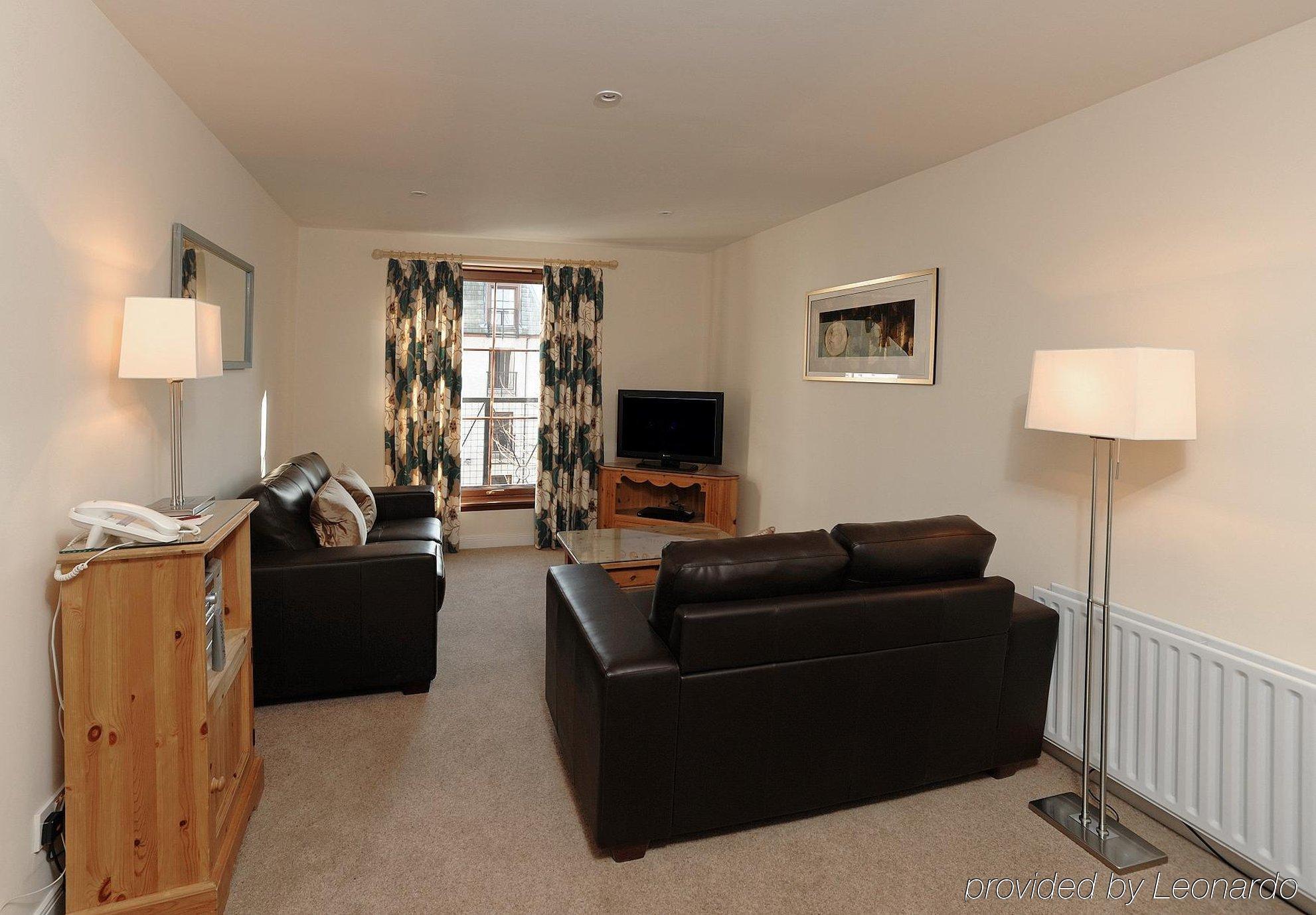 Fountain Court - Grove 4*