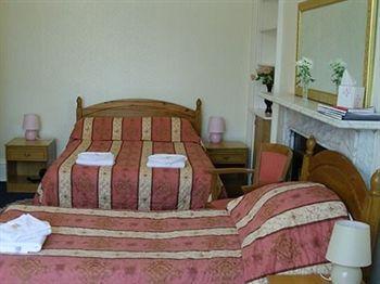 Menzies Apartment