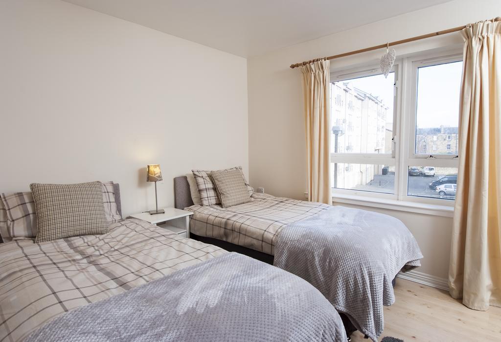 The Holyrood Snug *