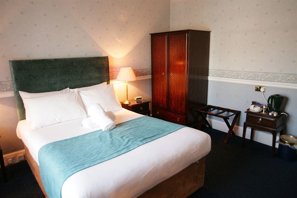 West End 4*
