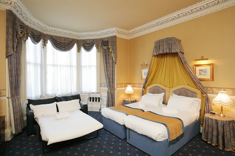 Guest house West End 4*