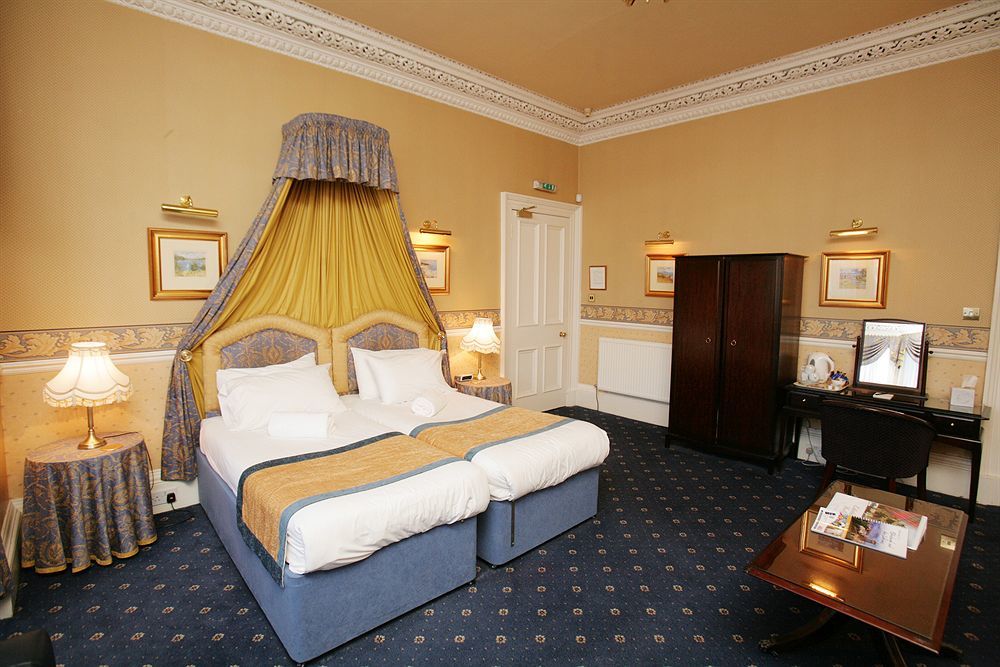 West End Guest house 4*