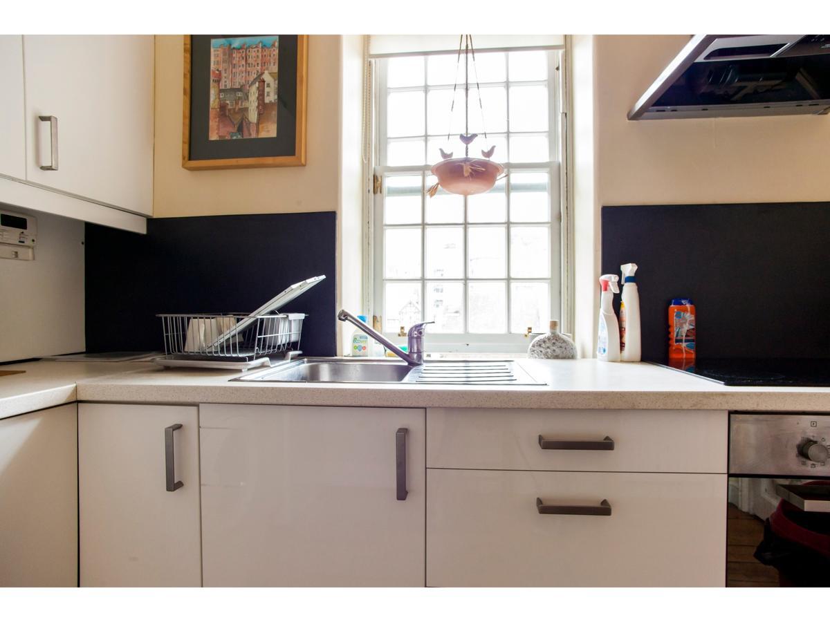Apartment Historic Dean Village Treasure, Sleeps 4