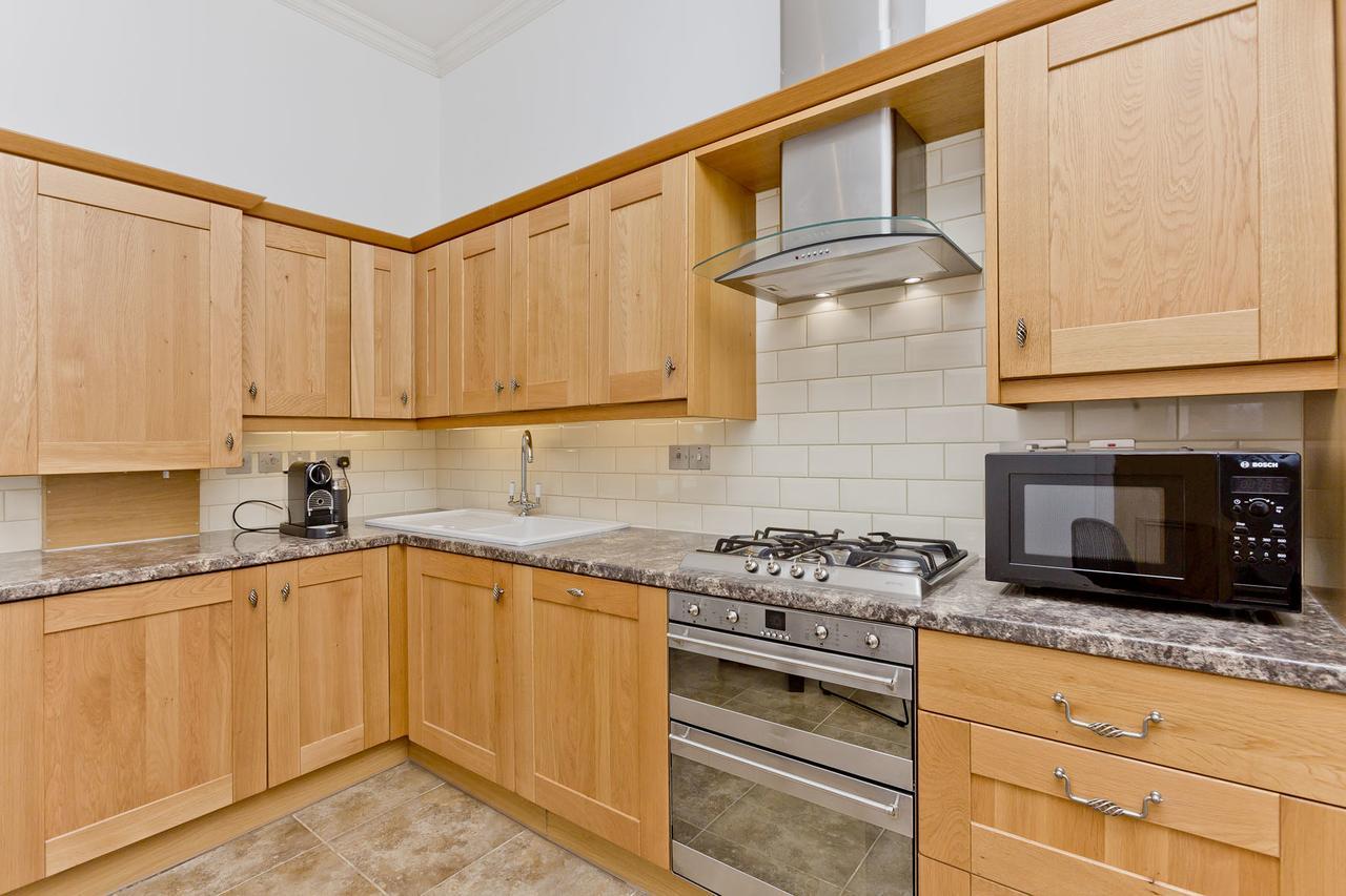 Belhaven Terrace Apartment *
