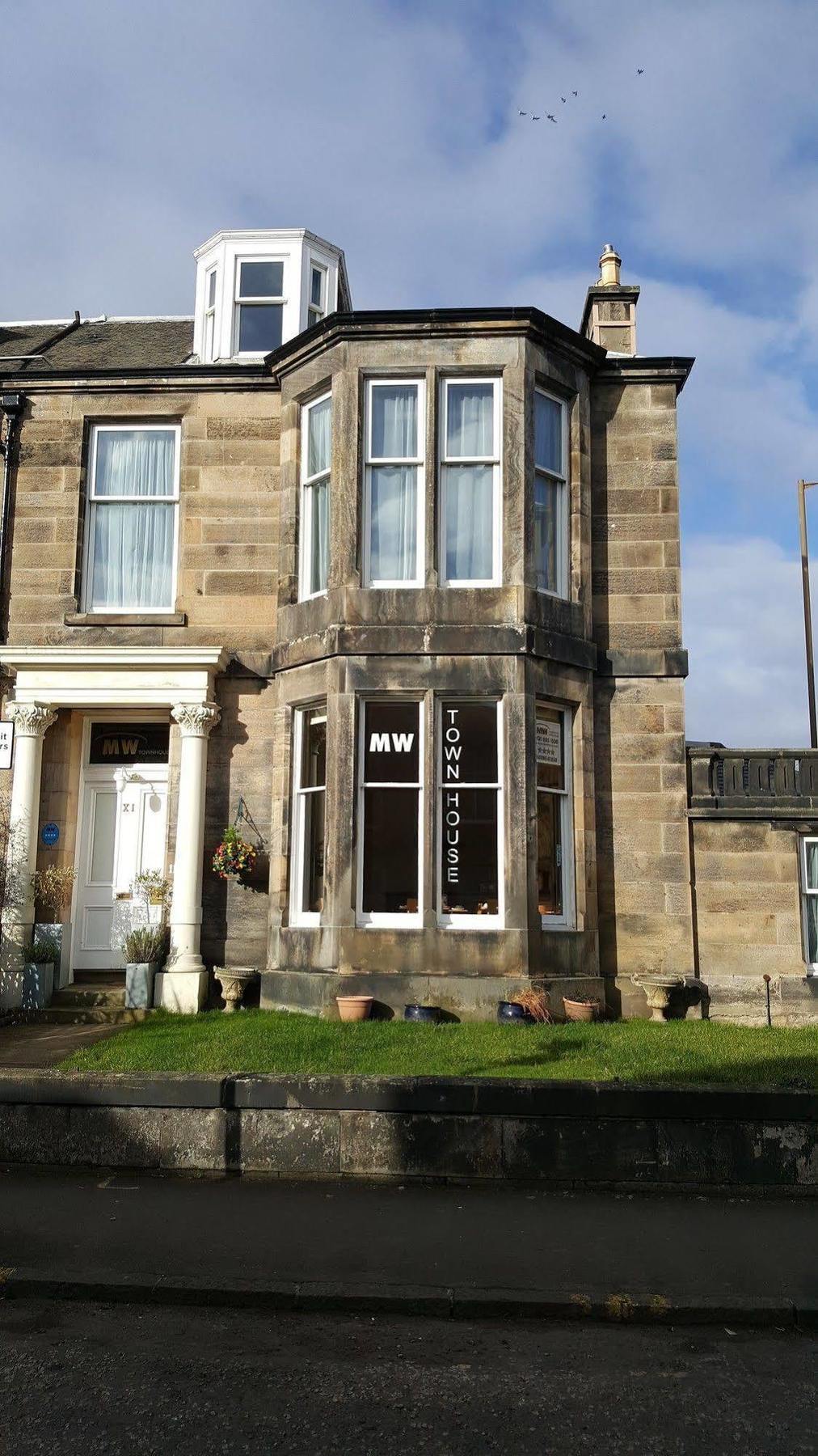 Mw Townhouse Guest house