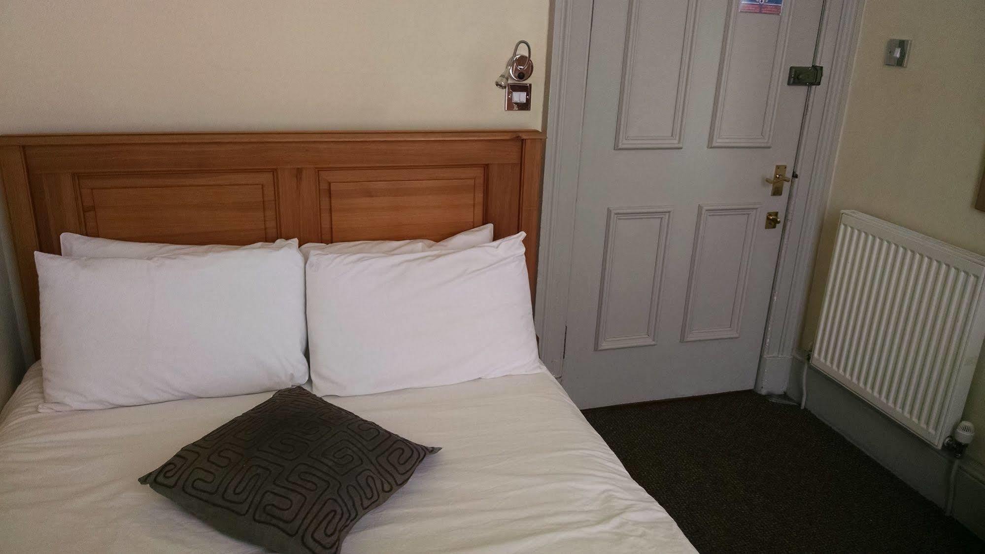 Mw Townhouse 4*