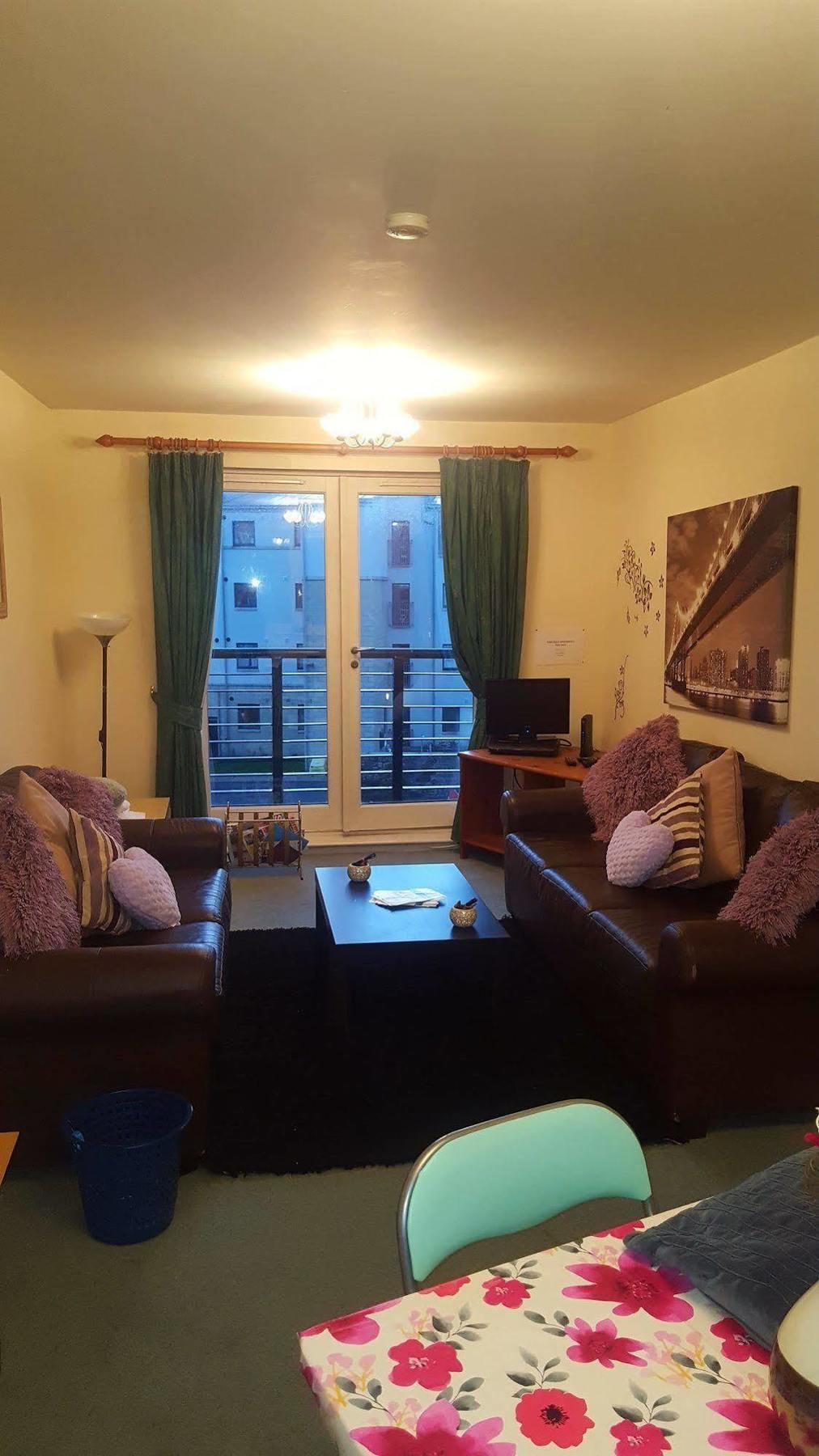 Center Coady Sleeps 5 Free Car Park Space