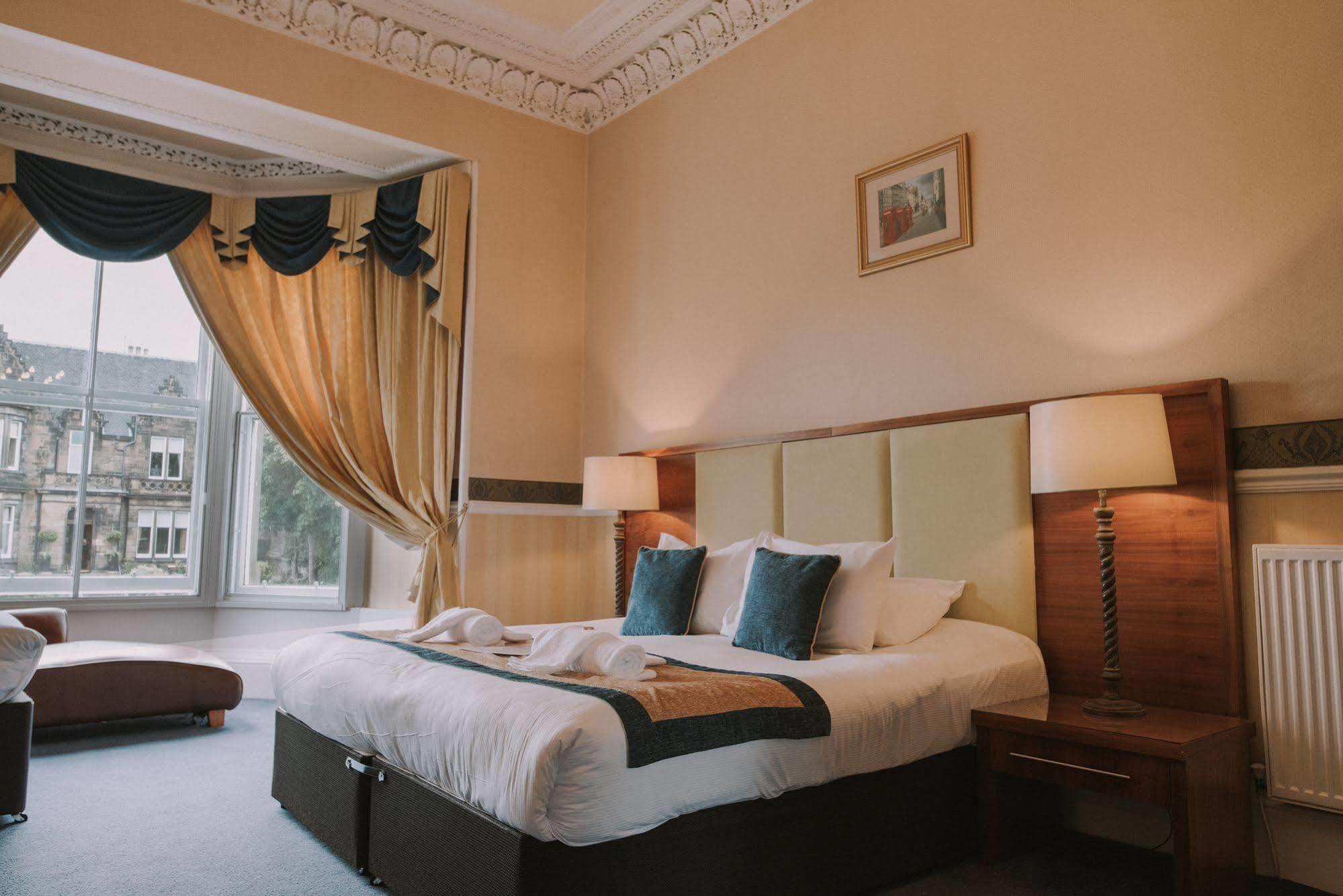 West End 4* Edinburgh
