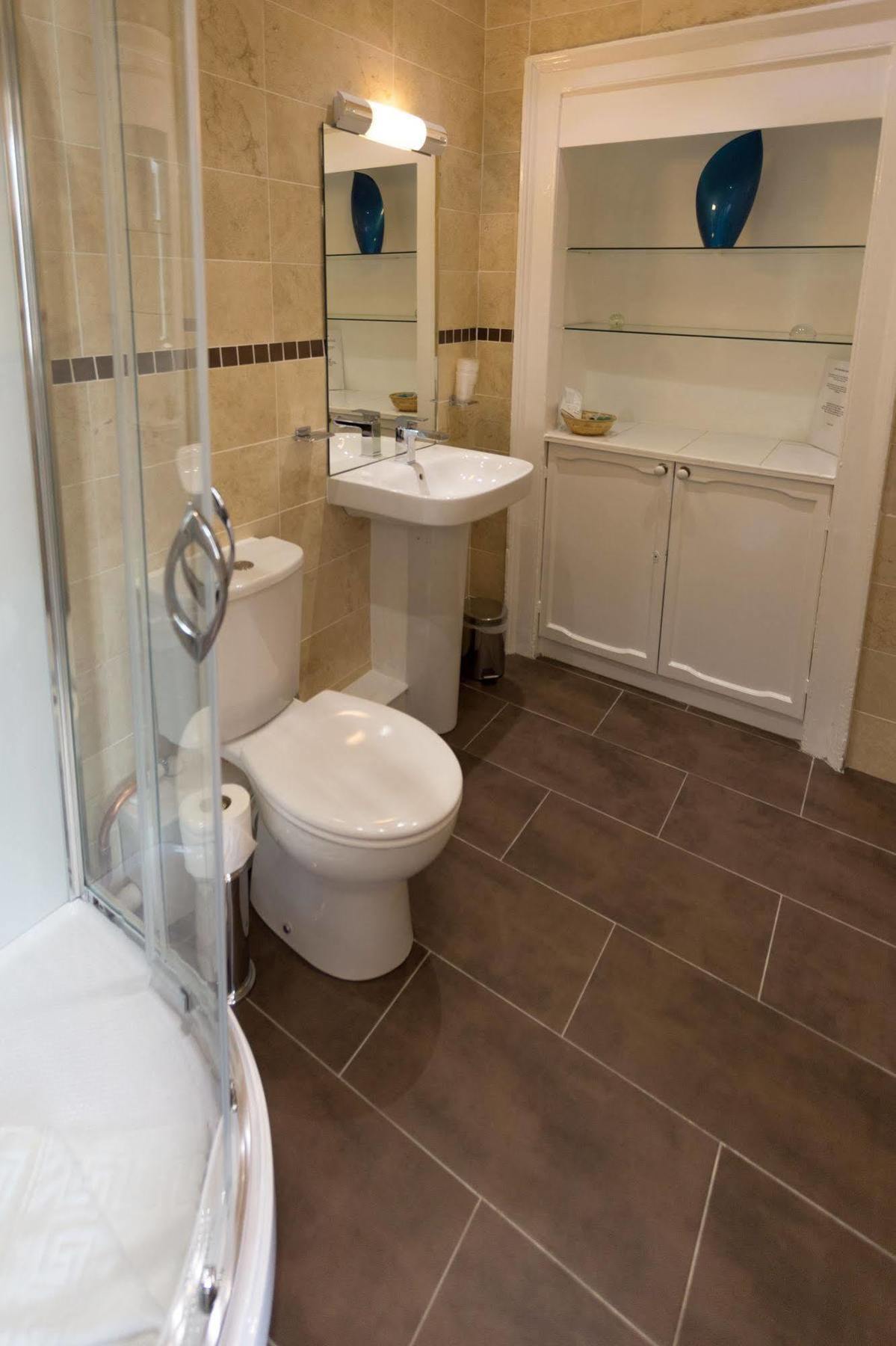 Castle Street Guest house