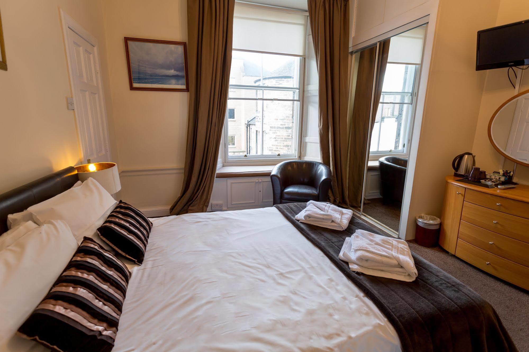Castle Street Guest house
