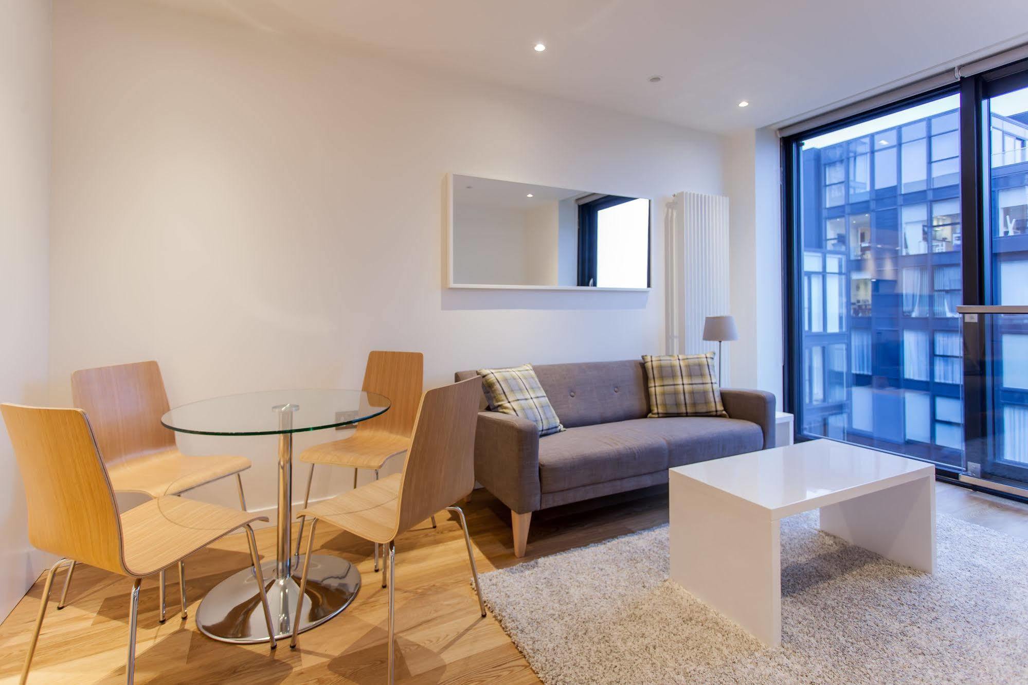 Cloud 9 - Quartermile 4* Edinburgh