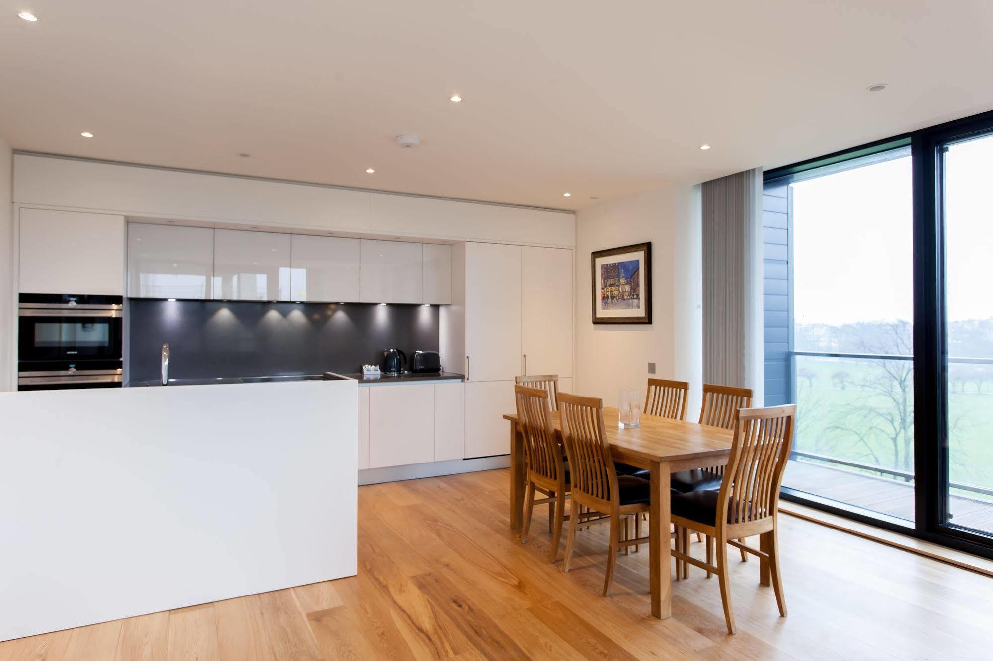 Cloud 9 - Quartermile Hotel