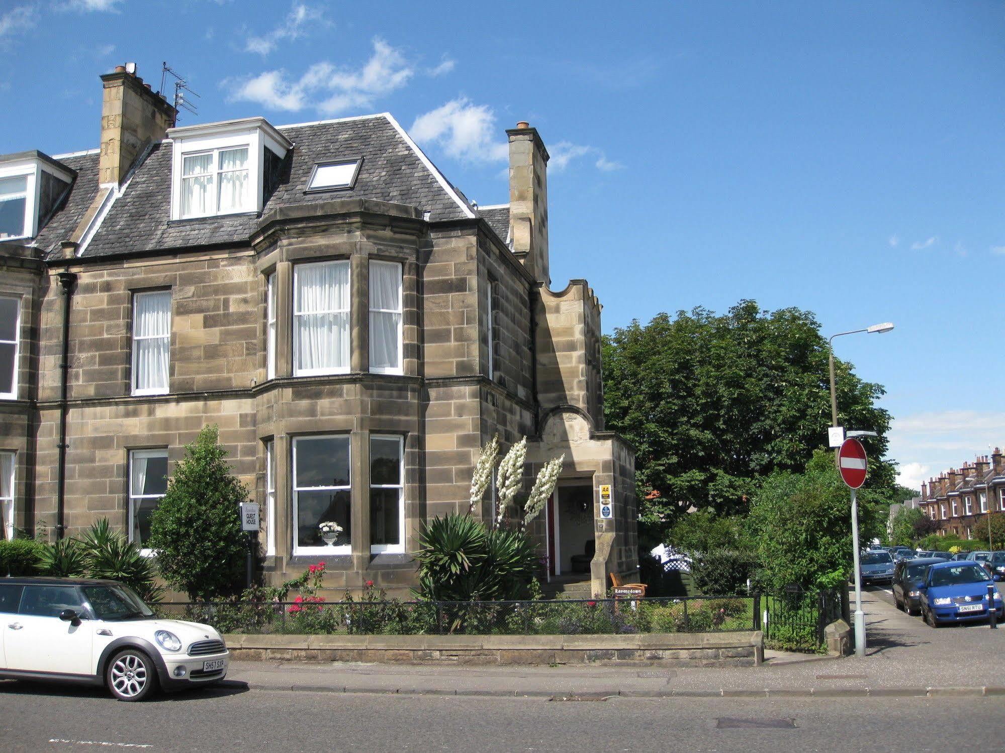 Ravensdown Guest house Edinburgh