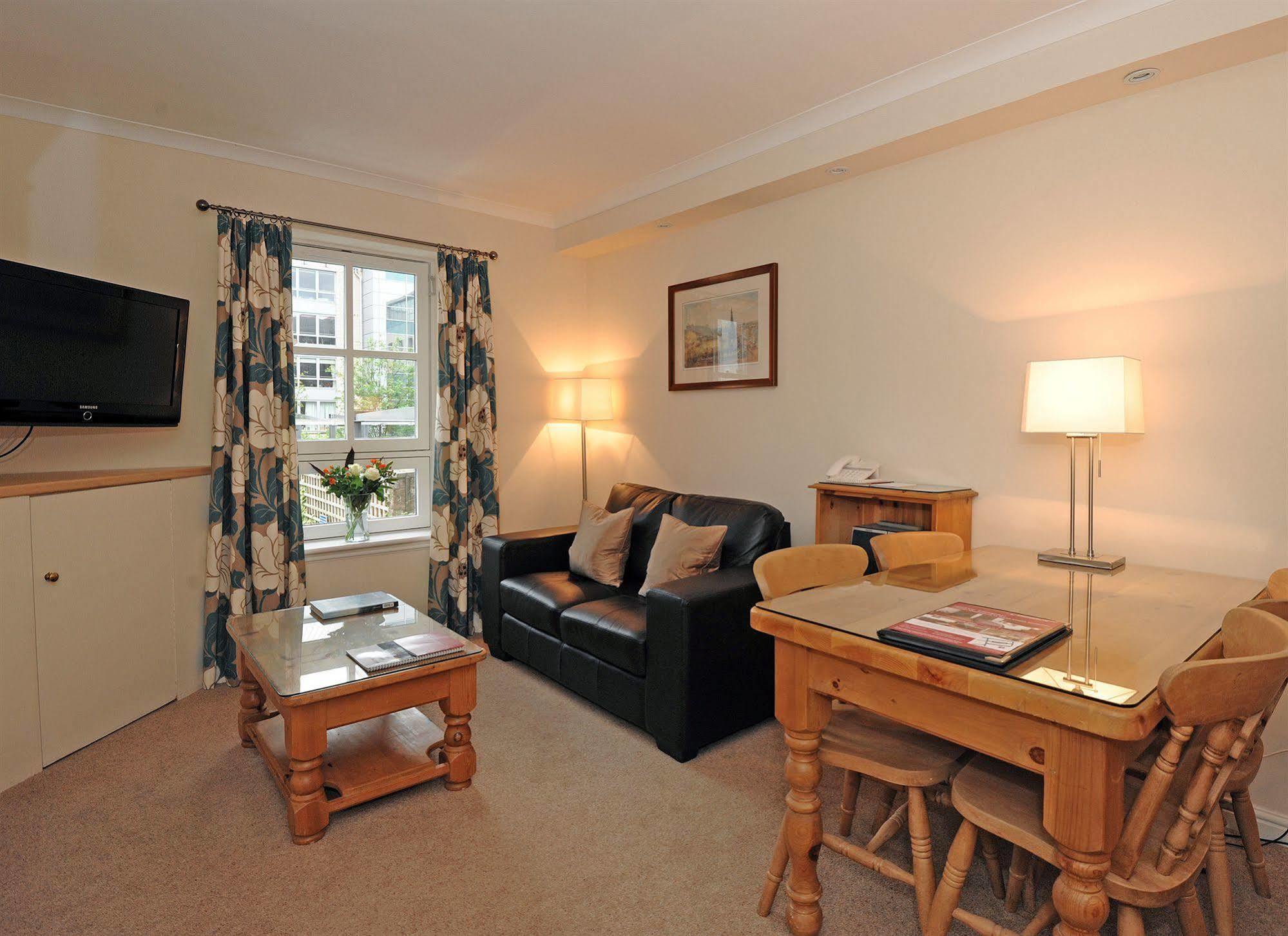 Fountain Court - Grove Aparthotel 4*