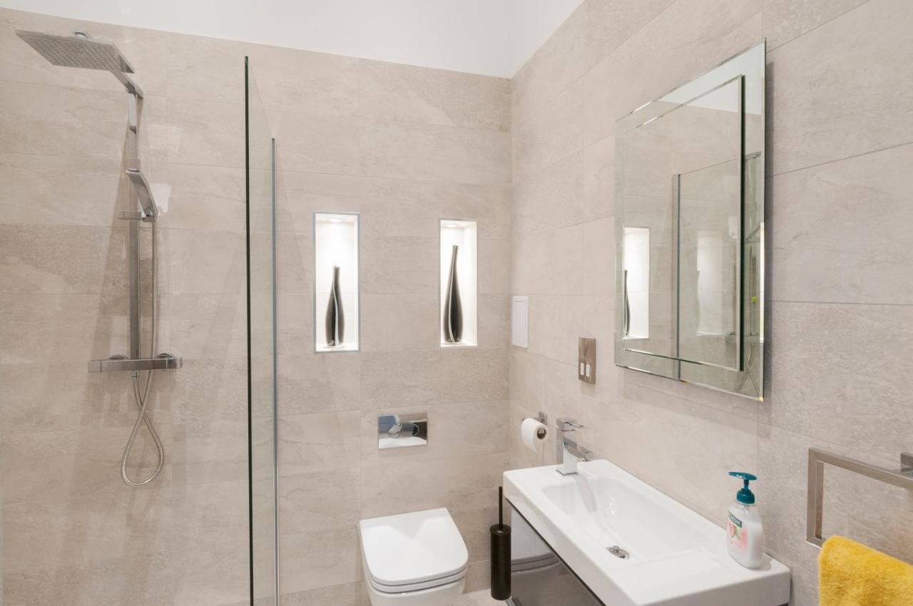 Great King Street Apartment
