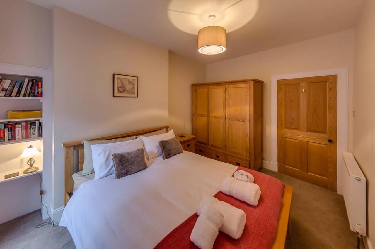 Joivy Stylish In Trendy New Town Location EDI