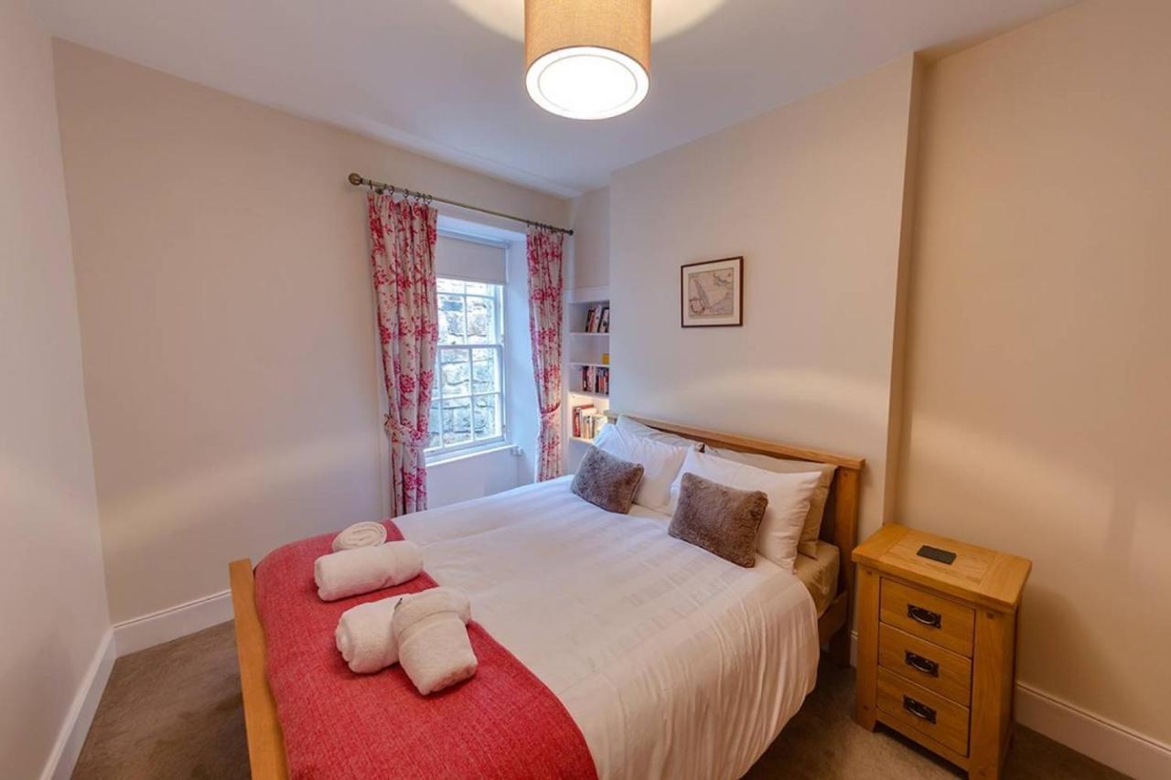 Joivy Stylish In Trendy New Town Location * EDI