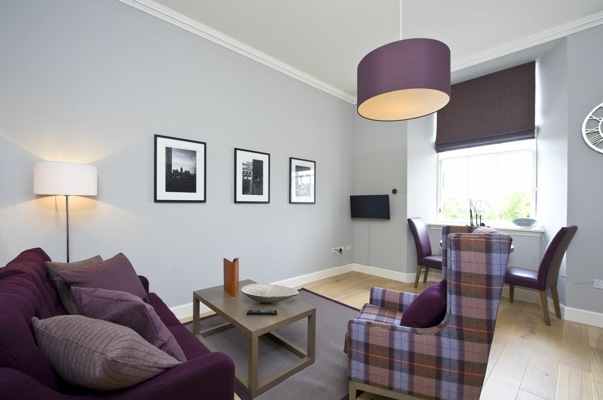 No1 - George Iv Bridge Apartment