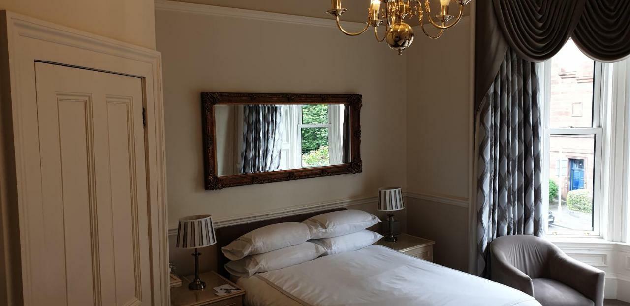 Highfield Guest house 4*