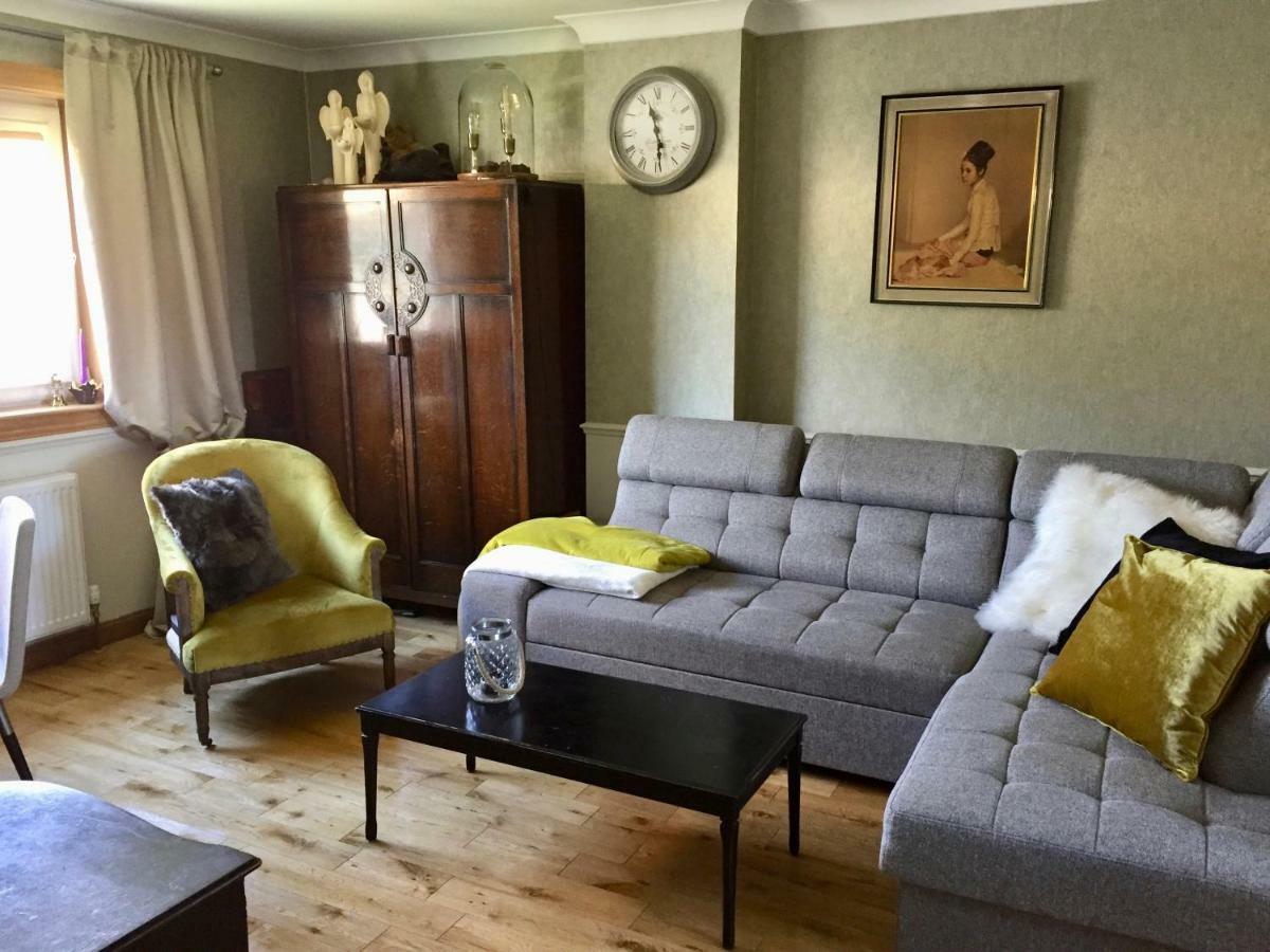 Homestay Bedroom In Findlay Edinburgh