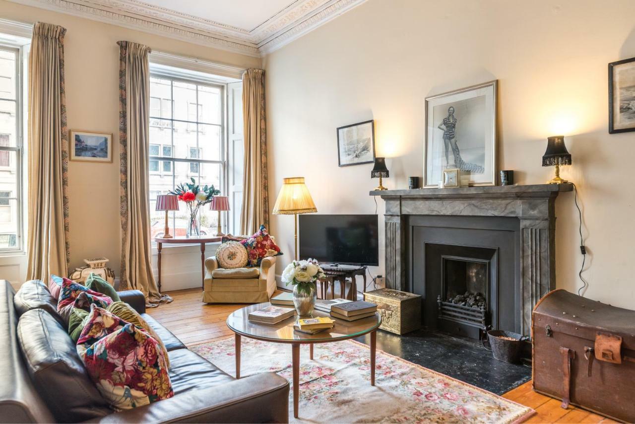 Grand & Spacious With Wifi Edinburgh