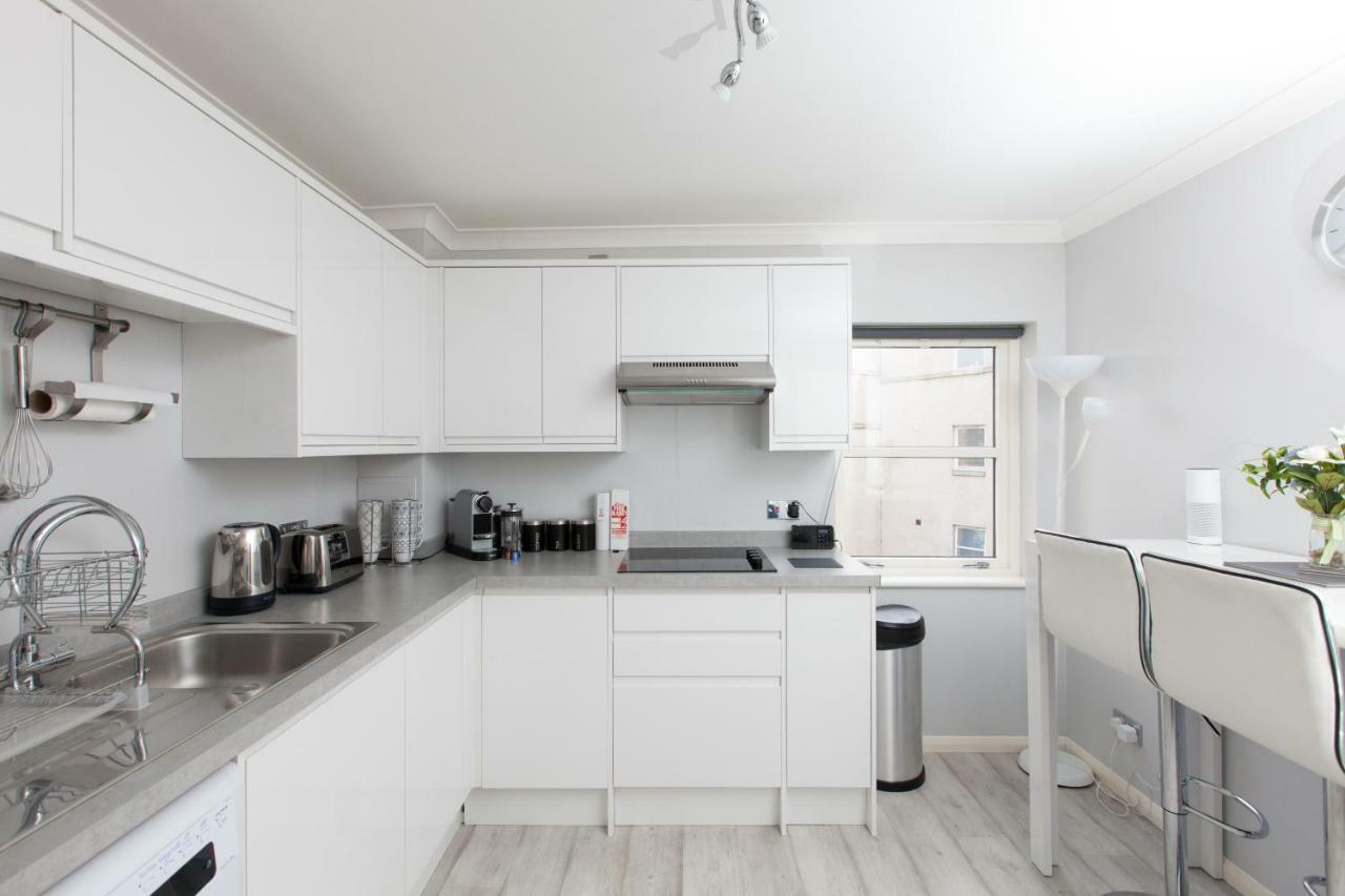Amazing Apartments - Annandale St Near The Playhouse - Free Parking