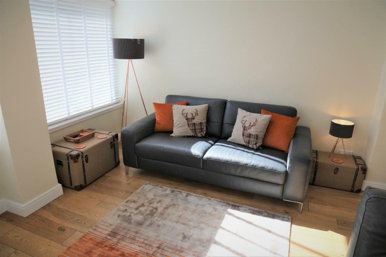 Merchant House Eh6 6pr Edinburgh