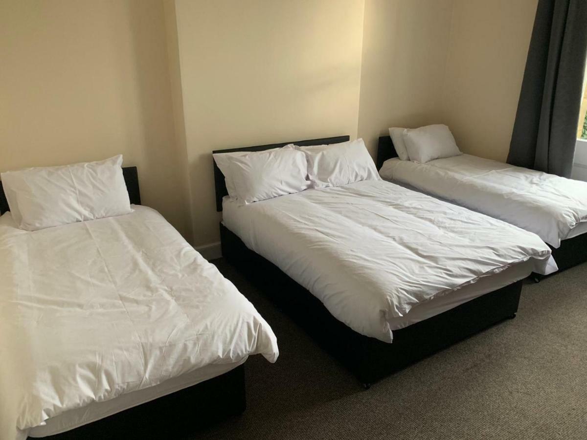 Mayfair Guest house *