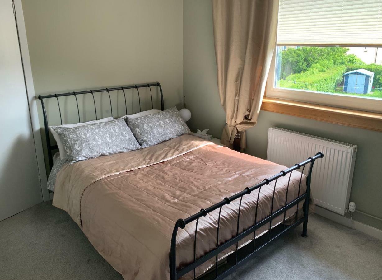 Bedroom In Findlay Homestay Edinburgh