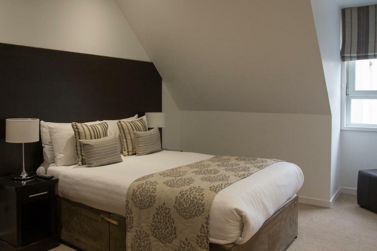 Fountain Court - Grove 4*