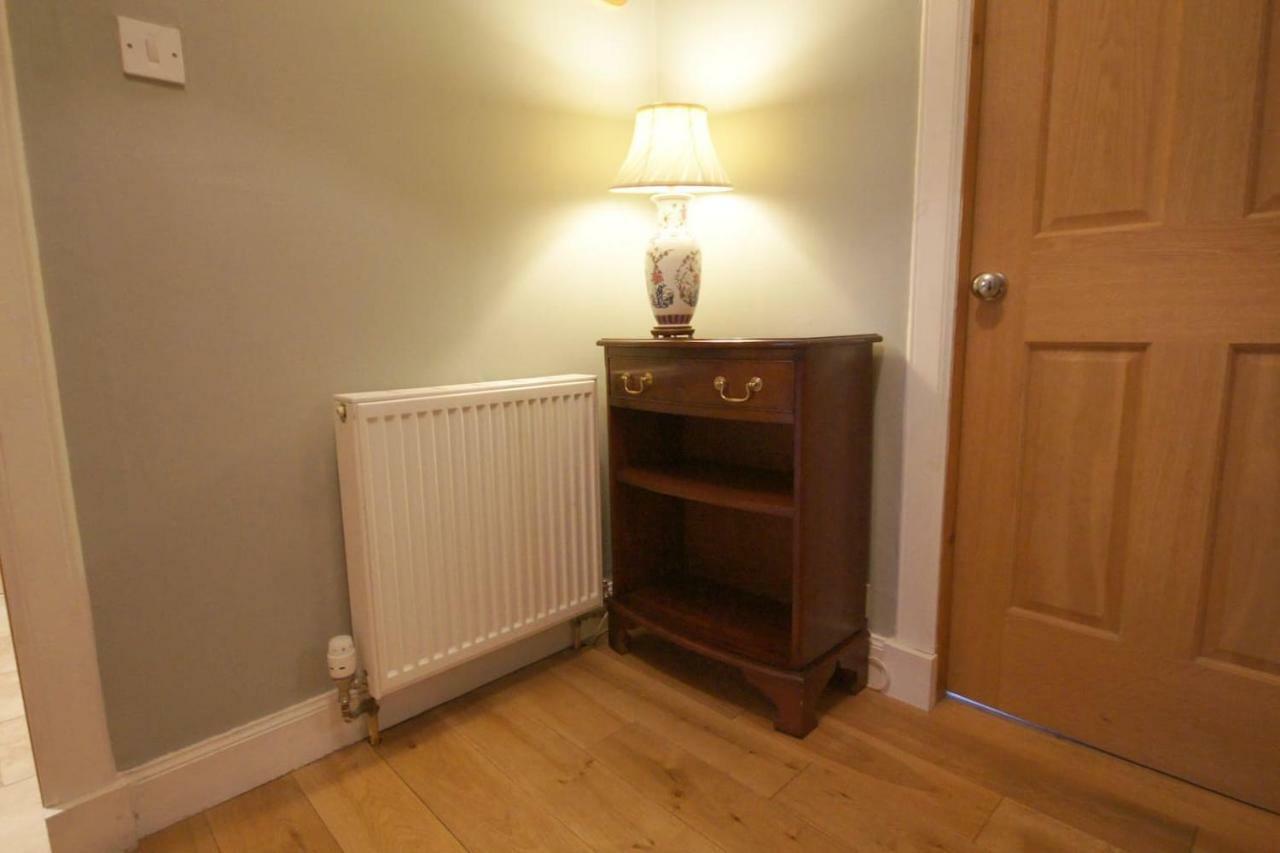 Spacious 2 Bed Next To Royal Mile & Waverley Apartment EDI
