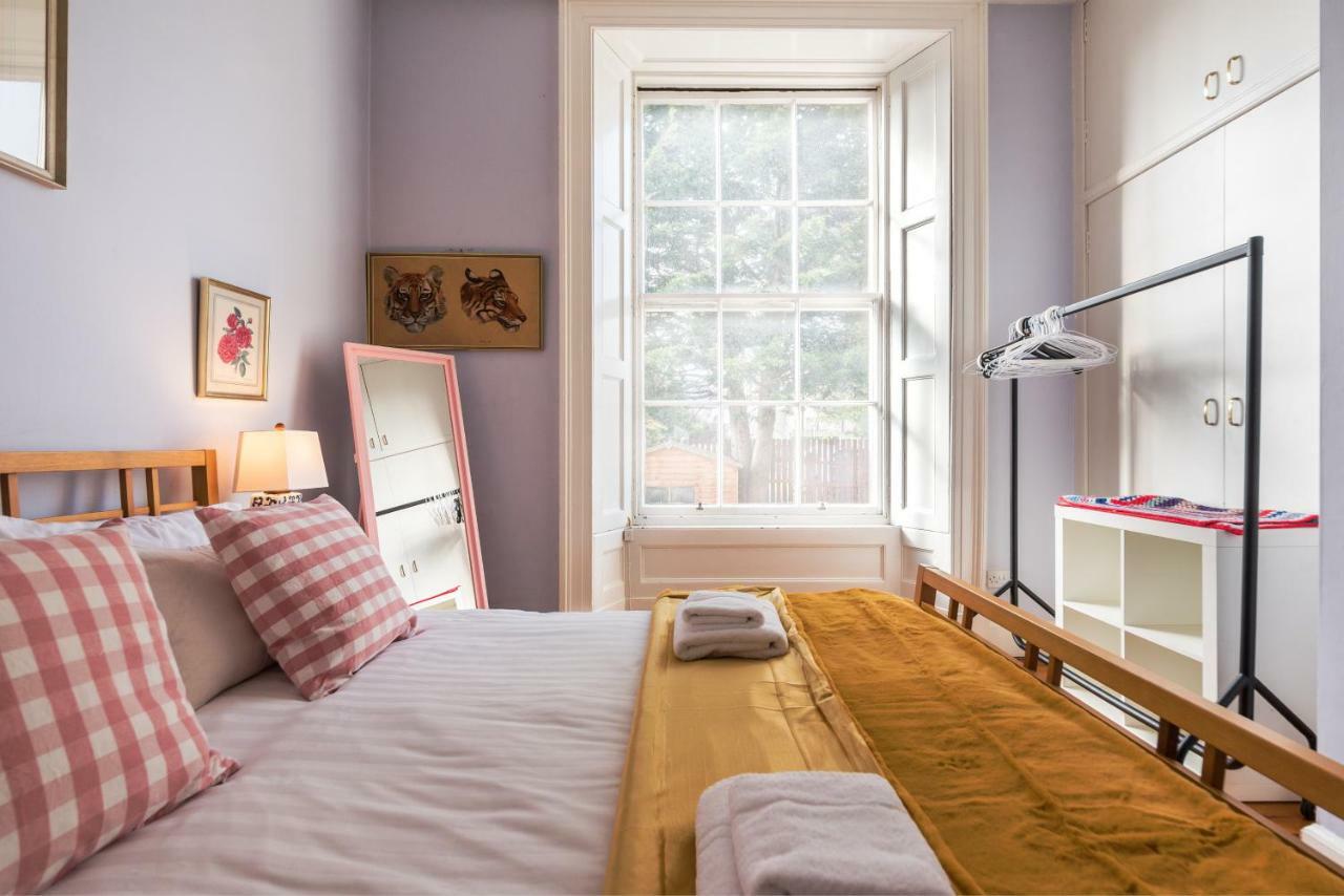 Grand & Spacious With Wifi Apartment *