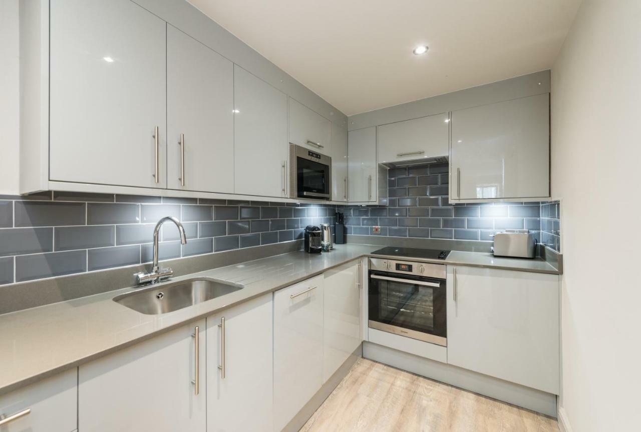 Fountain Court - Grove 4*