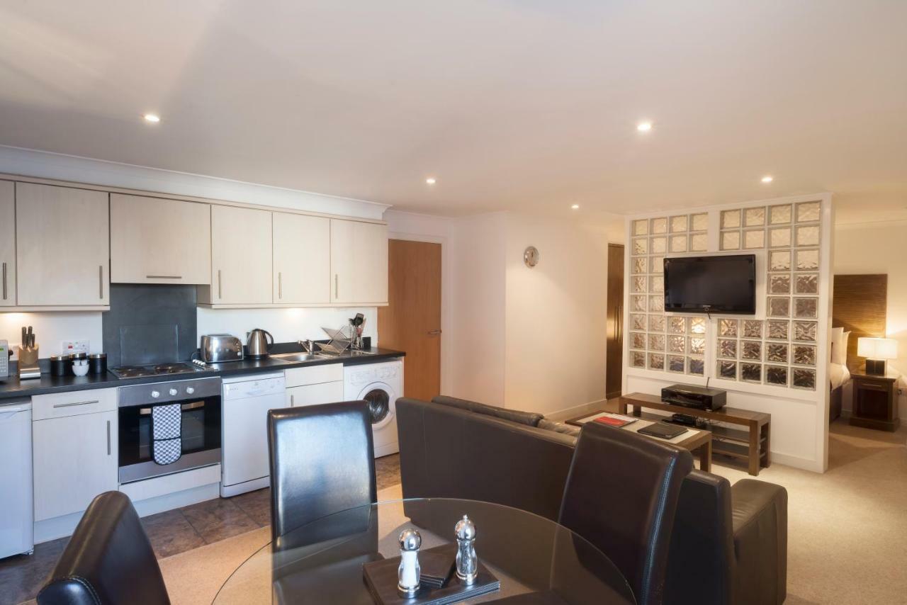 Fountain Court - Grove 4*