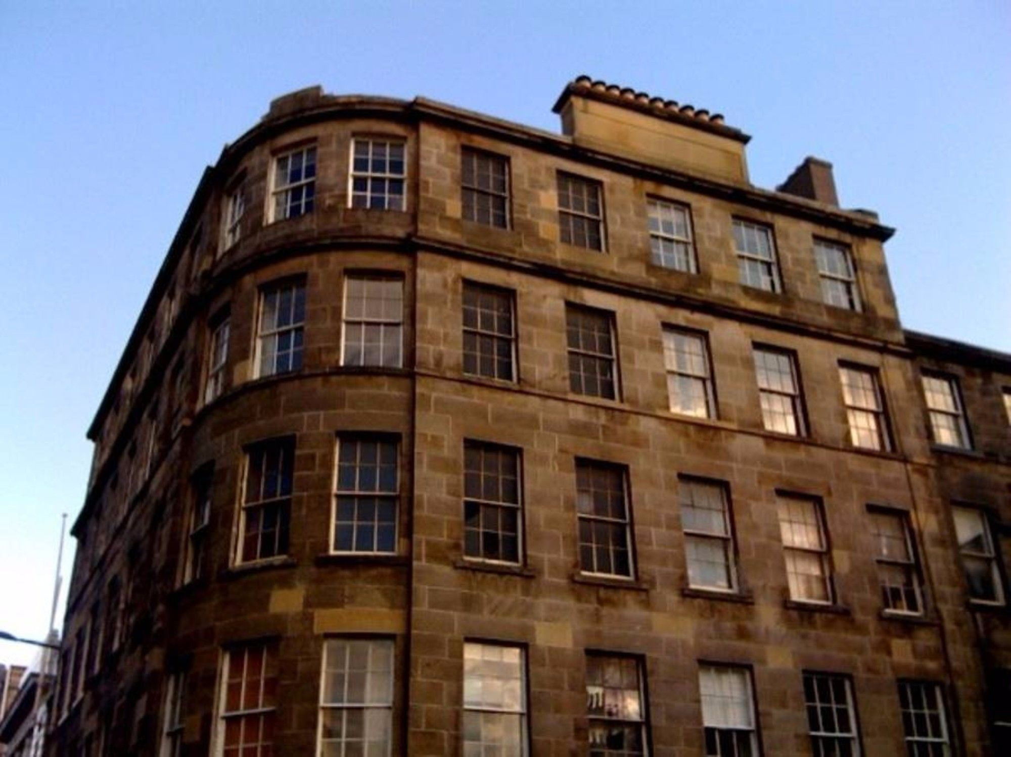 Apartment 2 Bedroom In Centre Edinburgh