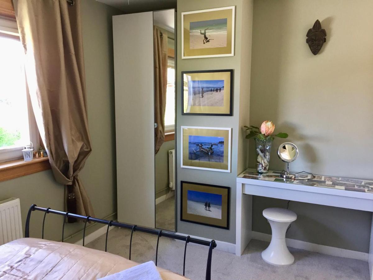 Bedroom In Findlay Homestay Edinburgh