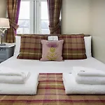 Old Town Suites - Nicolson