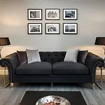 Old Town Suites - Nicolson