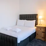2 Bedroom Property Near Old Town And Grassmarket