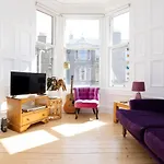 Joivy Gorgeous 1-Bed Flat With A Shared Garden