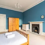 Stunning 3 Bedroom Flat in Bruntsfield